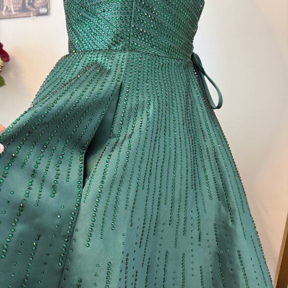 SHERRI HILL MINI DRESS - Picture 6 of 6